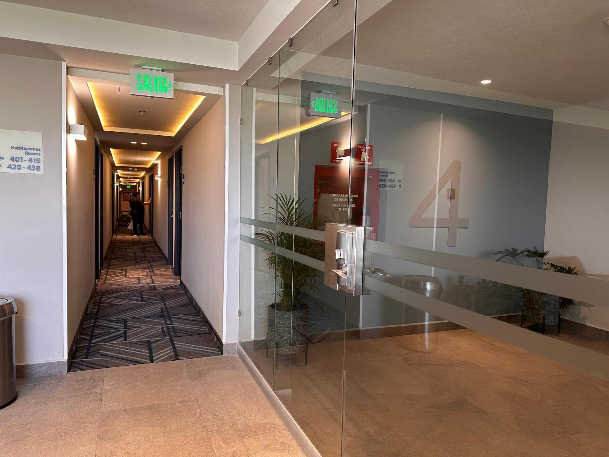 Holiday Inn Express Guadalajara Expo By Ihg Zapopan Exterior foto