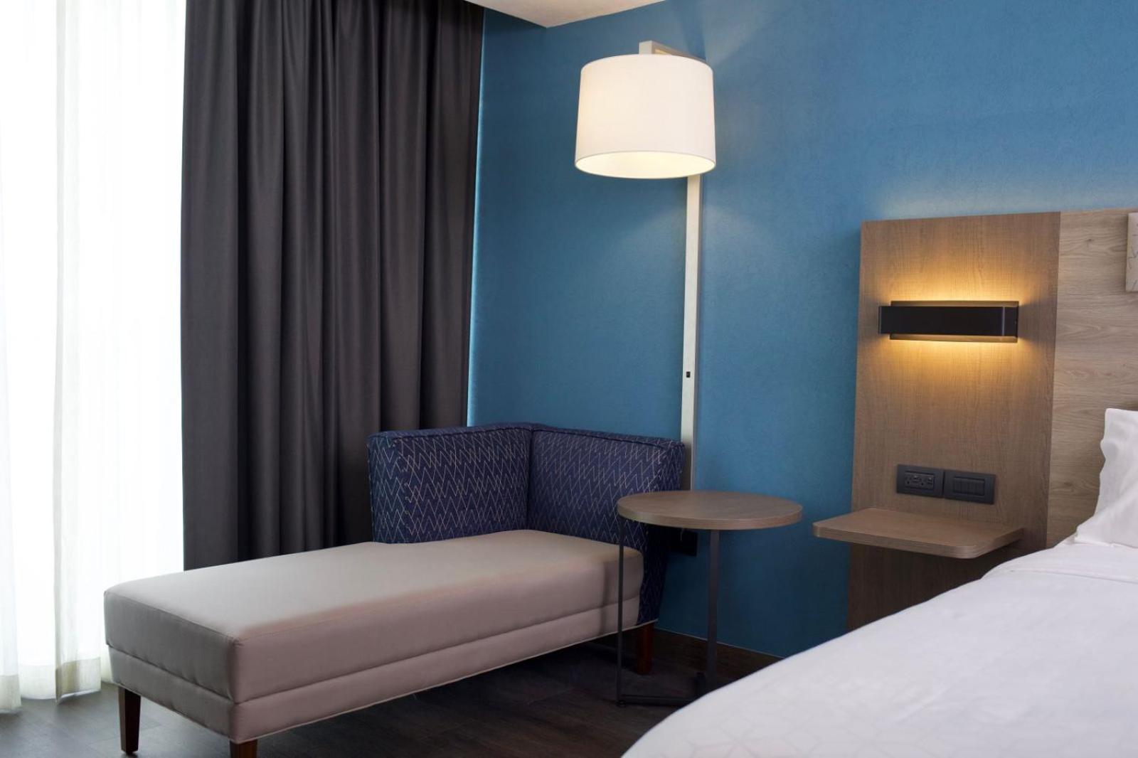 Holiday Inn Express Guadalajara Expo By Ihg Zapopan Exterior foto