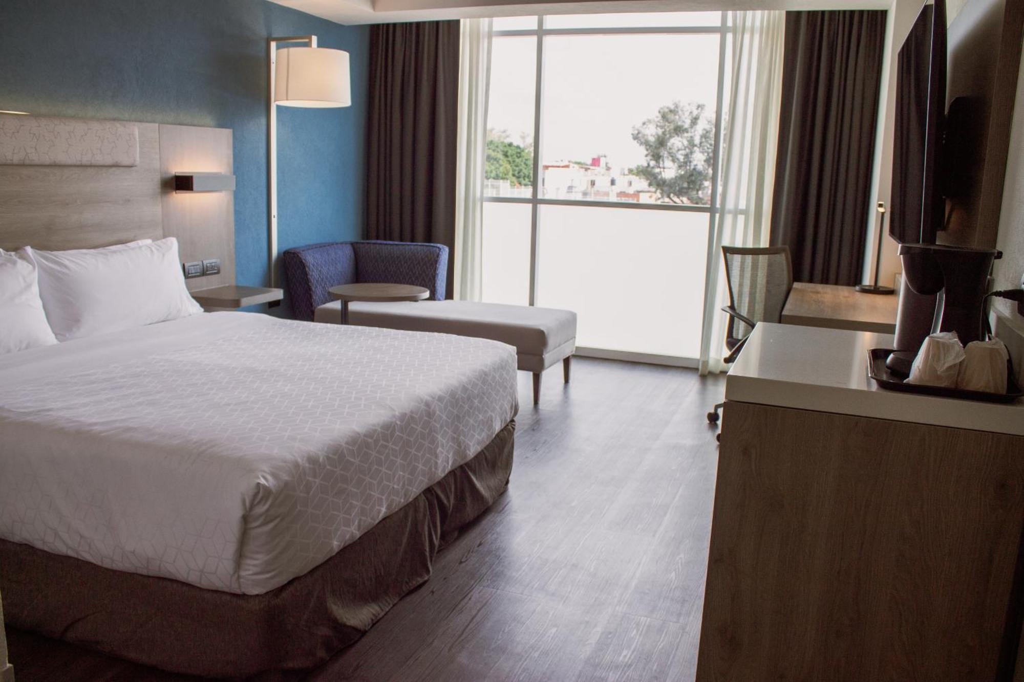 Holiday Inn Express Guadalajara Expo By Ihg Zapopan Exterior foto